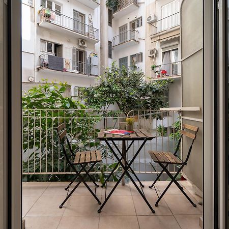Ideally Located Apartment In Central Athènes Extérieur photo