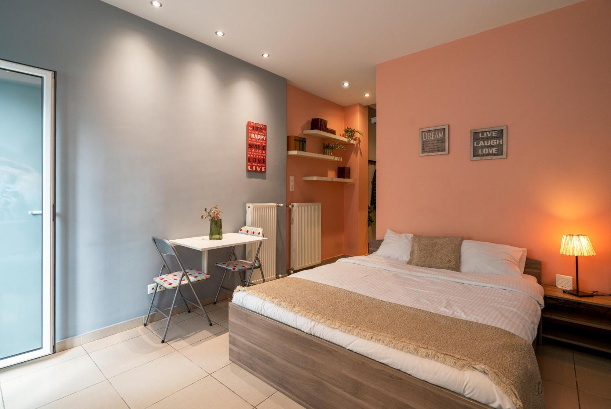 Ideally Located Apartment In Central Athènes Extérieur photo
