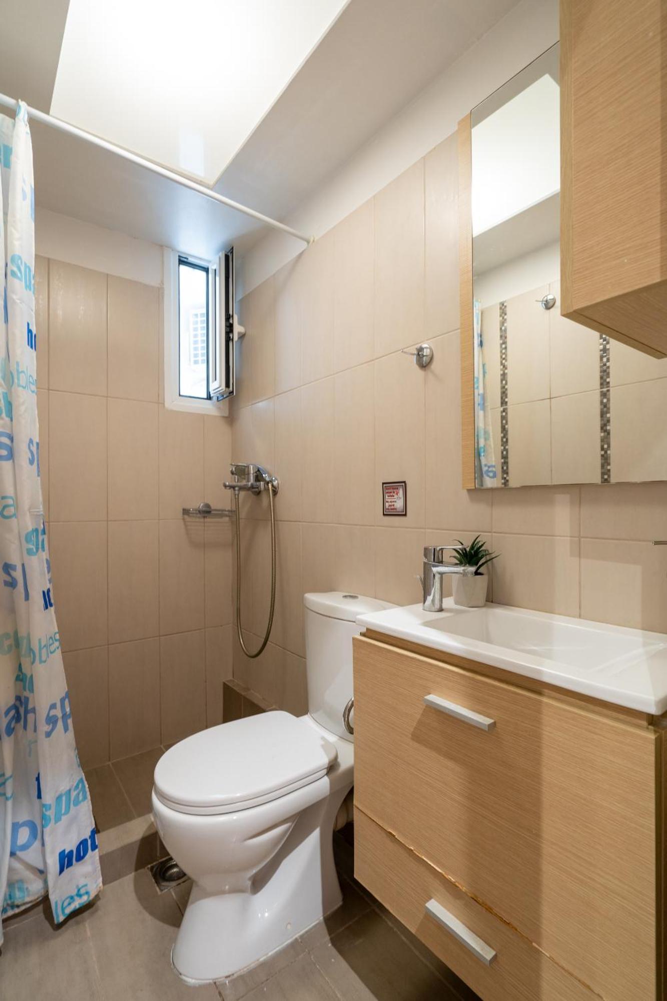 Ideally Located Apartment In Central Athènes Extérieur photo