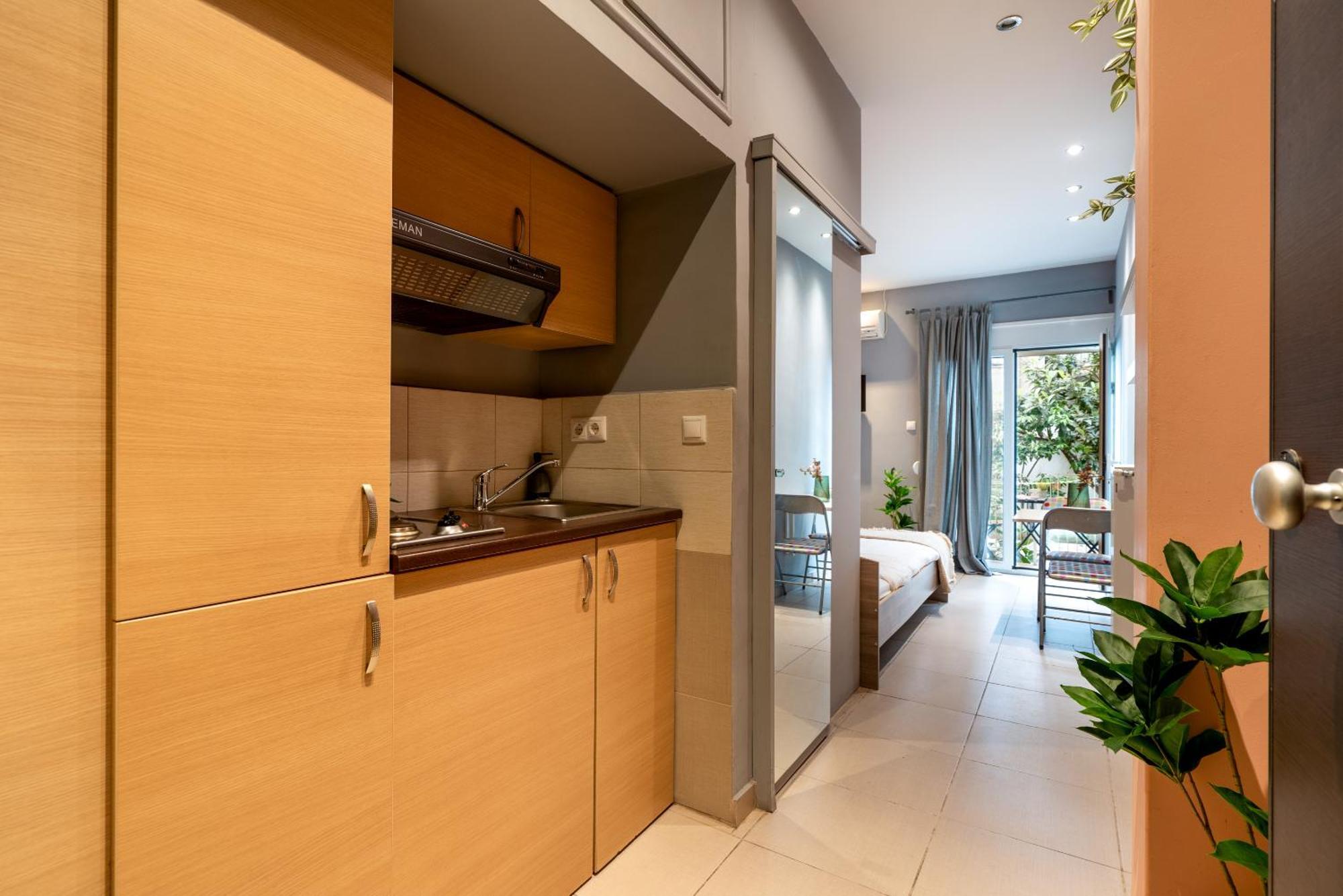 Ideally Located Apartment In Central Athènes Extérieur photo