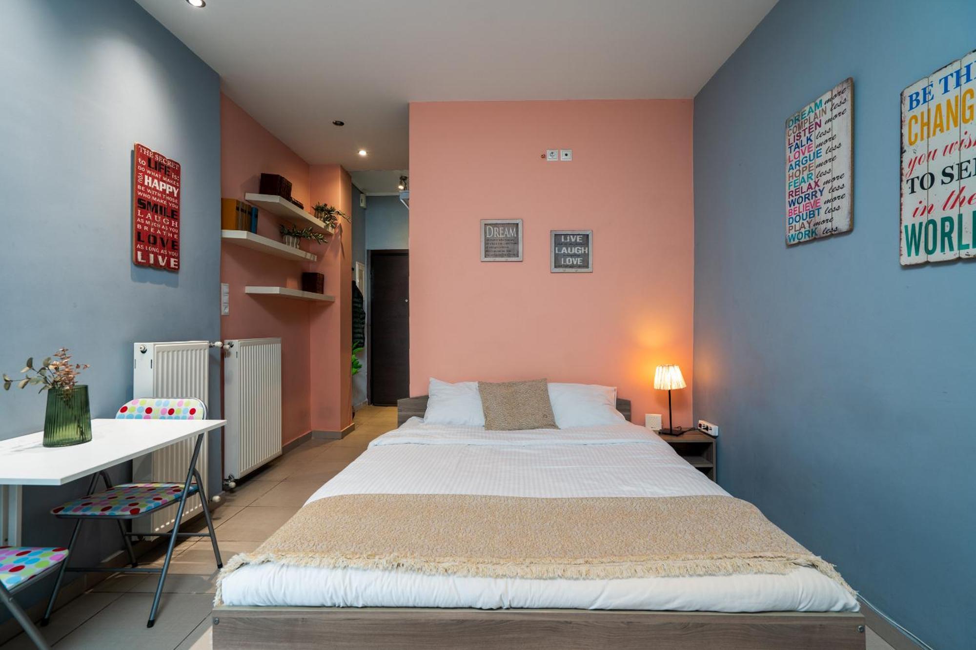 Ideally Located Apartment In Central Athènes Extérieur photo